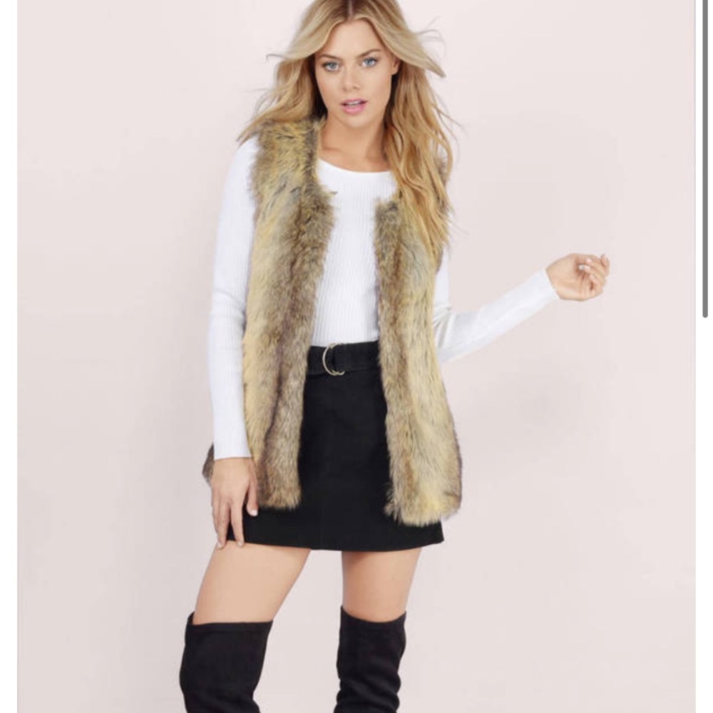 Tobi Ever as be fur vest in mocha